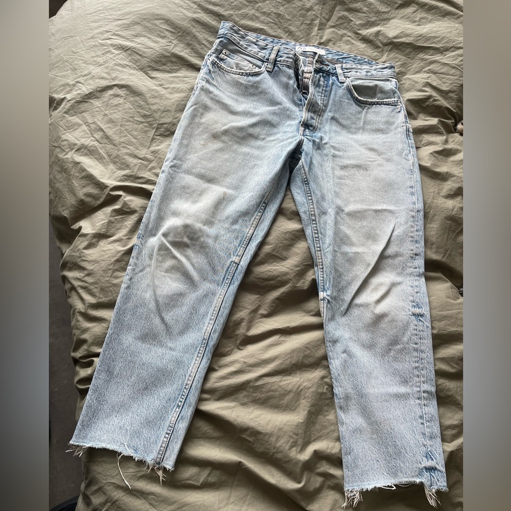 Light blue Zara mom jeans #momjeans